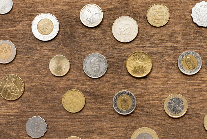 Note-coin-collection-side